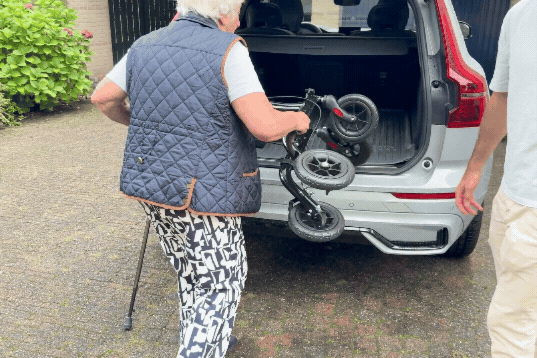 Ik til hem gewoon zelf de auto in